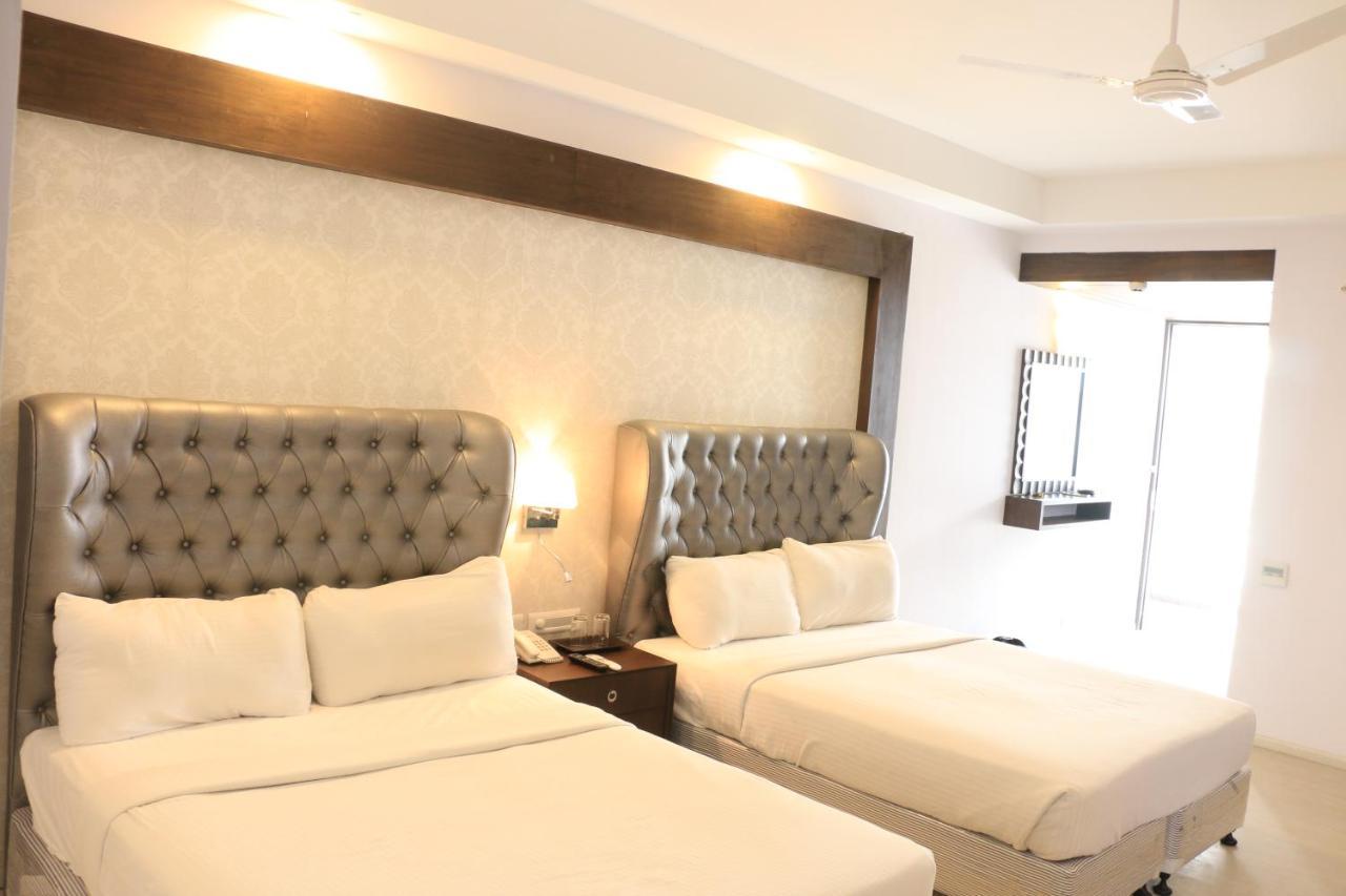 Jalsa Hotel & Banquets,Indore Exterior foto