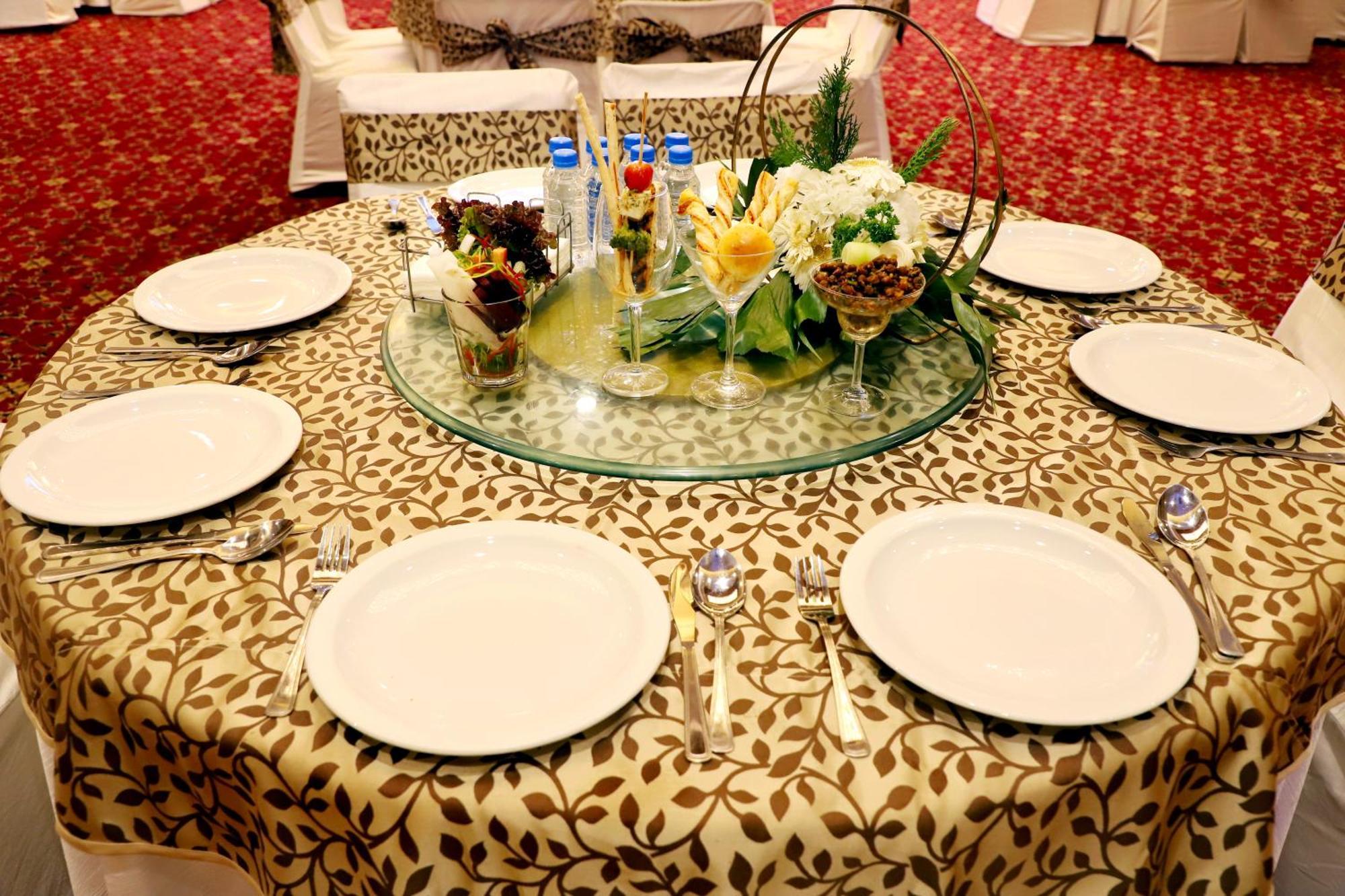 Jalsa Hotel & Banquets,Indore Exterior foto